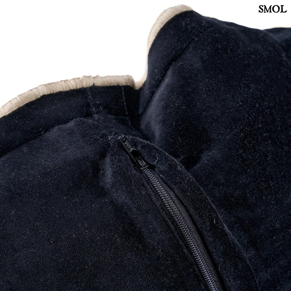 Díszpárnahuzat Nordic, 50x50 cm, lenvászon és bársony, natúr fekete csíkos cipzárral