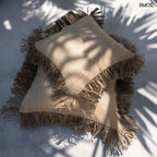 Natúr színű juta és raffia díszpárnahuzat két méretben, egymáson