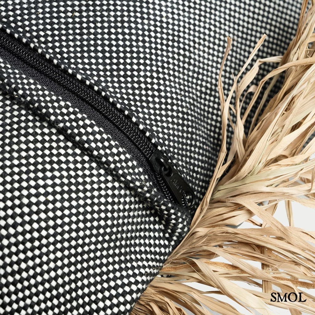 Díszpárnahuzat Raffiával, 60x60 | BONITA - SMOL