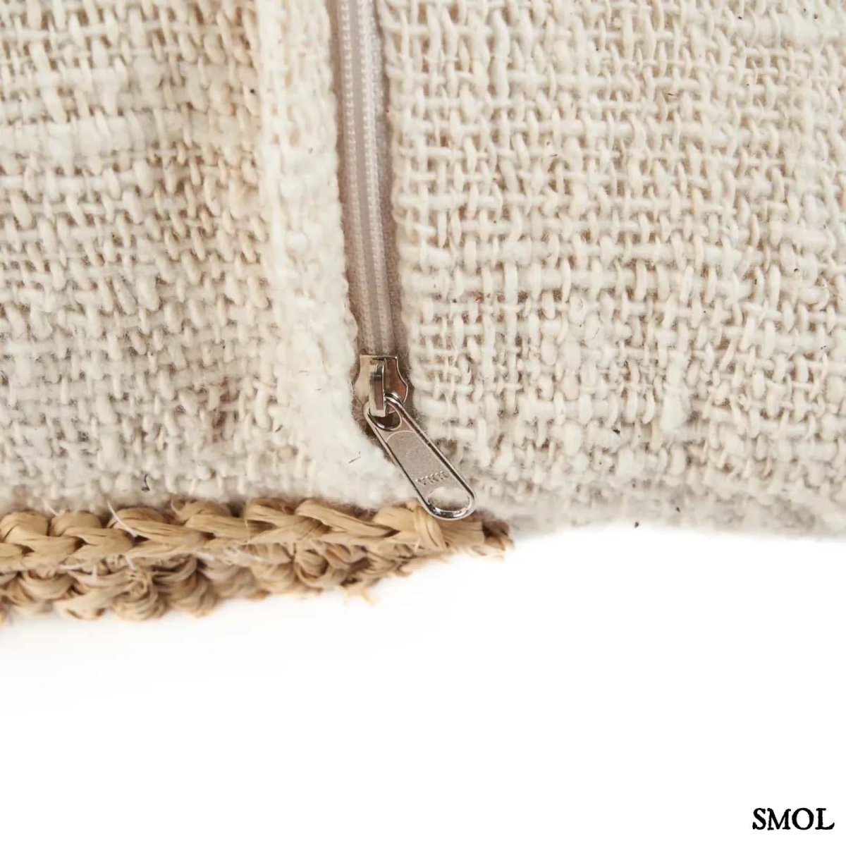 Díszpárnahuzat Raffiával | RAFFIA STAMP - SMOL