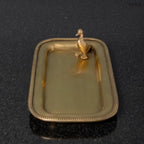 Antik arany sárgaréz dísztál ékszereknek, sarkában kis kacsa figurával, elforgatva