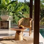 Dohányzóasztal - természetes fa, natúr | MATATA | SMOL - medencénél, székkel