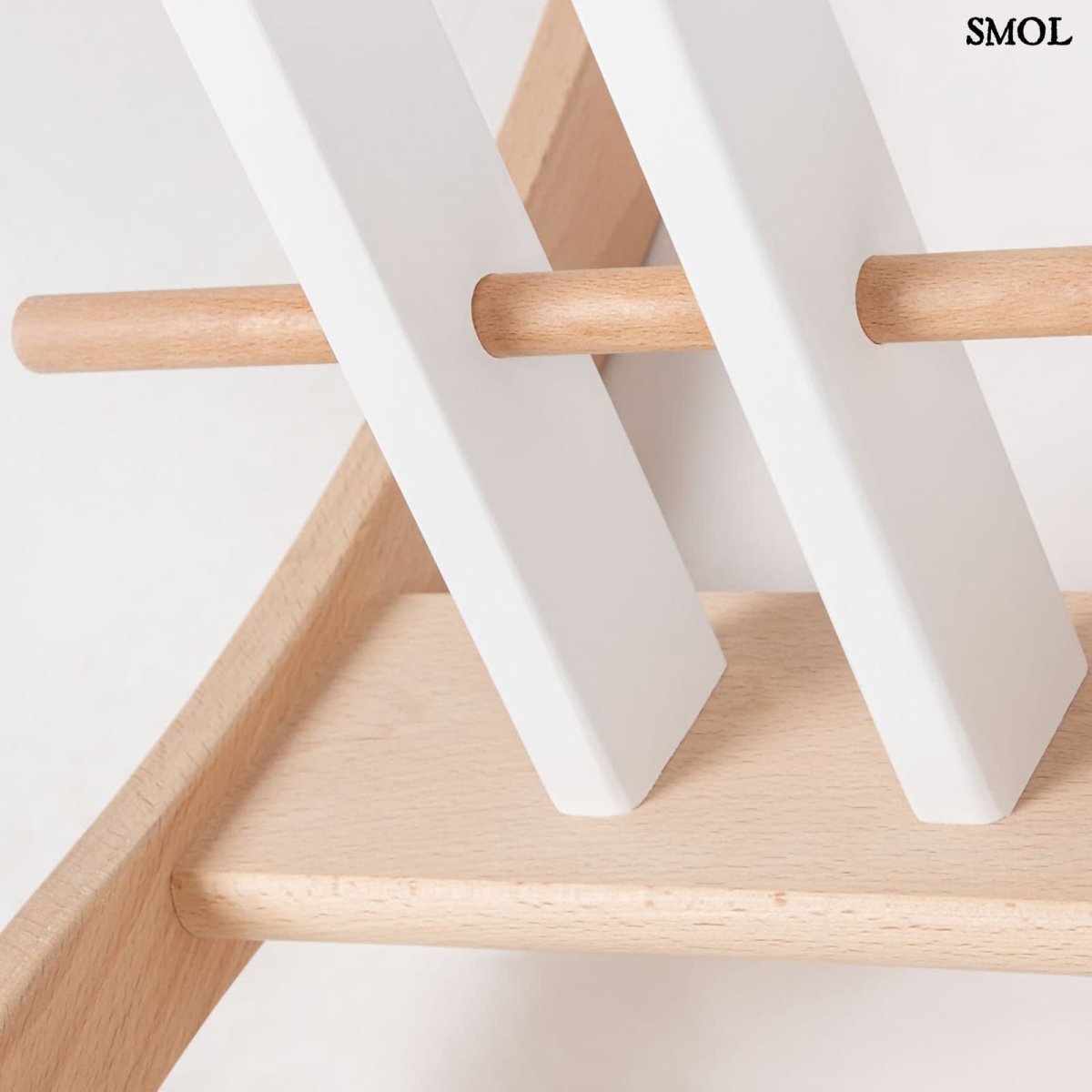 Fa Hintaló Biztonsági Gyűrűvel | WHITE HORSE - SMOL