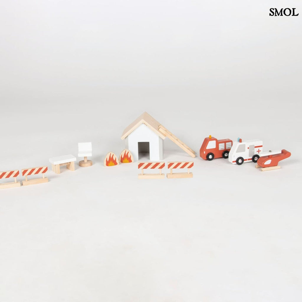 Fa Tűzoltóállomás Játékszett Járművekkel | BEN - SMOL