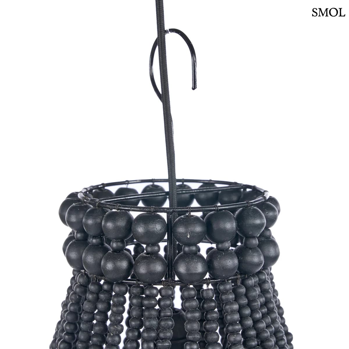 Fekete fagolyós csillár kézzel fűzött fagyöngyökkel és csepp alakú függőlámpa kialakítással, akasztóval