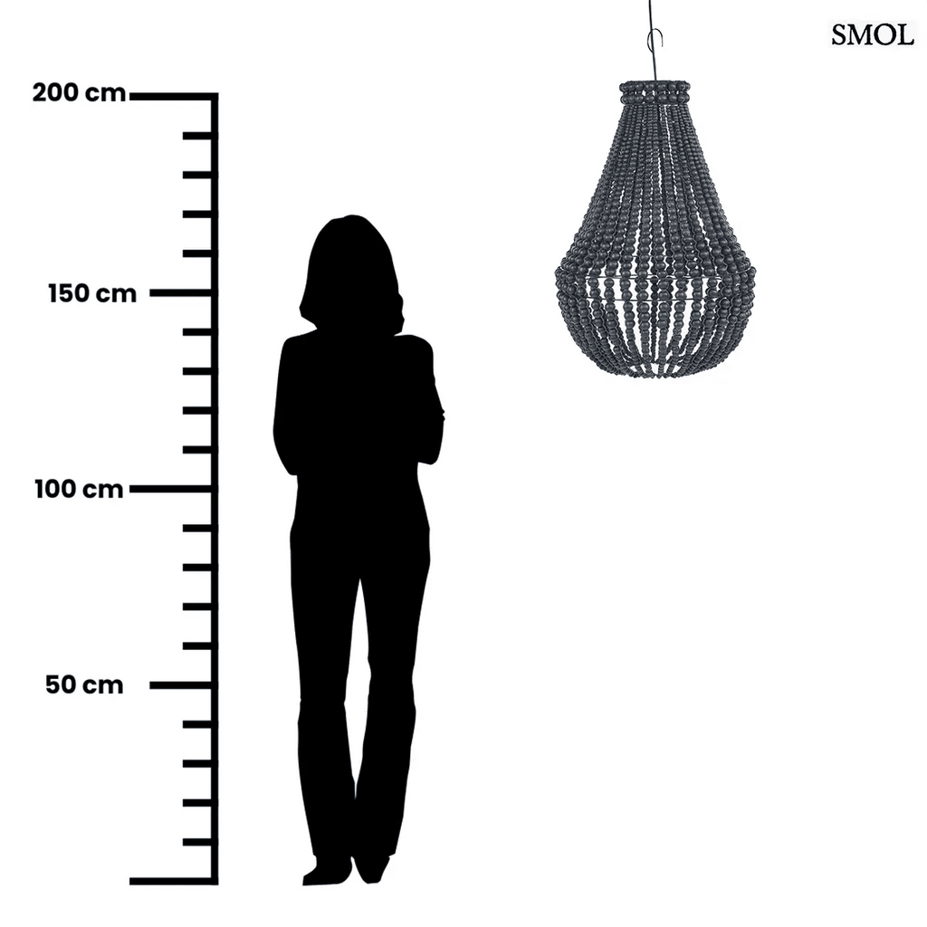 Fekete fagolyós csillár kézzel fűzött fagyöngyökkel és csepp alakú függőlámpa kialakítással, méretarányosan