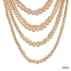 Természetes fa golyókból készült, több soros függő csillár balinéz stílusban, natúr barna színben, gyöngyök nagyítva