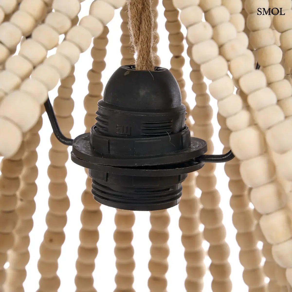 Természetes fa színű, kézzel fűzött boho fagolyós csillár, foglalattal