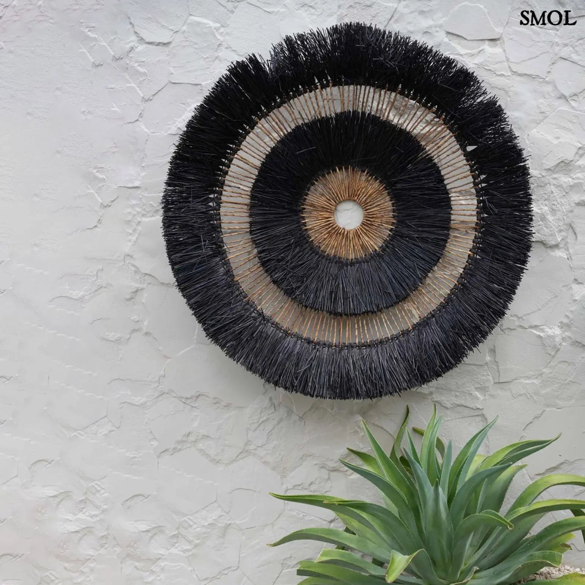 Fali dekor – banánlevél, fekete, kerek | MAUREA | SMOL - falon, növénnyel