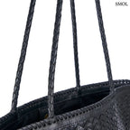 Fekete fonott bőr válltáska és óriás pakolós táska elegáns, kézzel készített textúrával, pántokkal