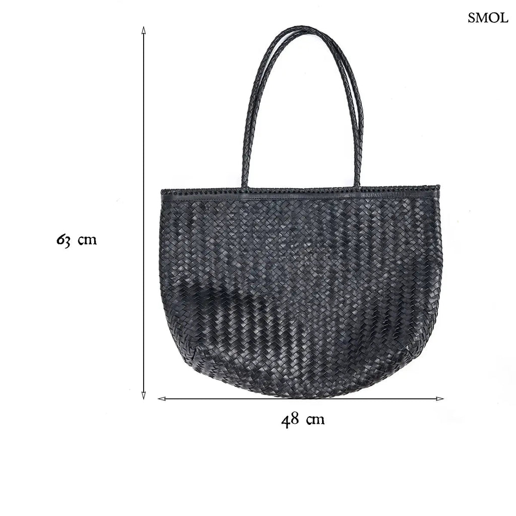 Fekete fonott bőr válltáska és óriás pakolós táska elegáns, kézzel készített textúrával, méretekkel