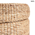 Kerek, fonott tároló puff natúr vízijácintból, zárt fedővel, oldalról nagyítva