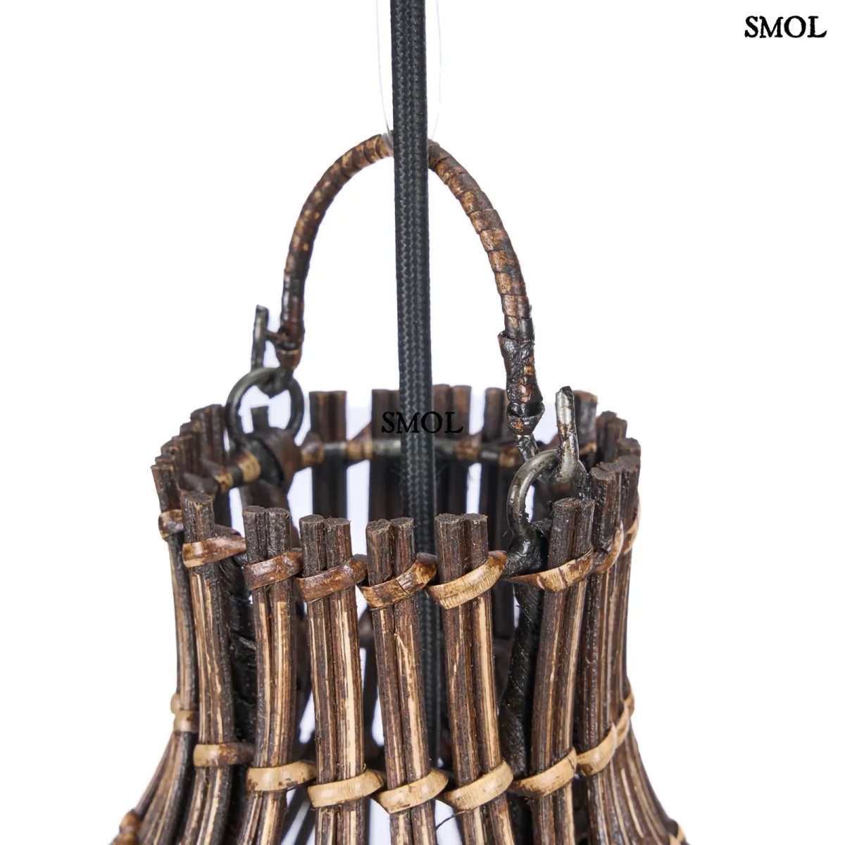 Bambusz függőlámpaernyő sötét diószínben akasztó nagyítva