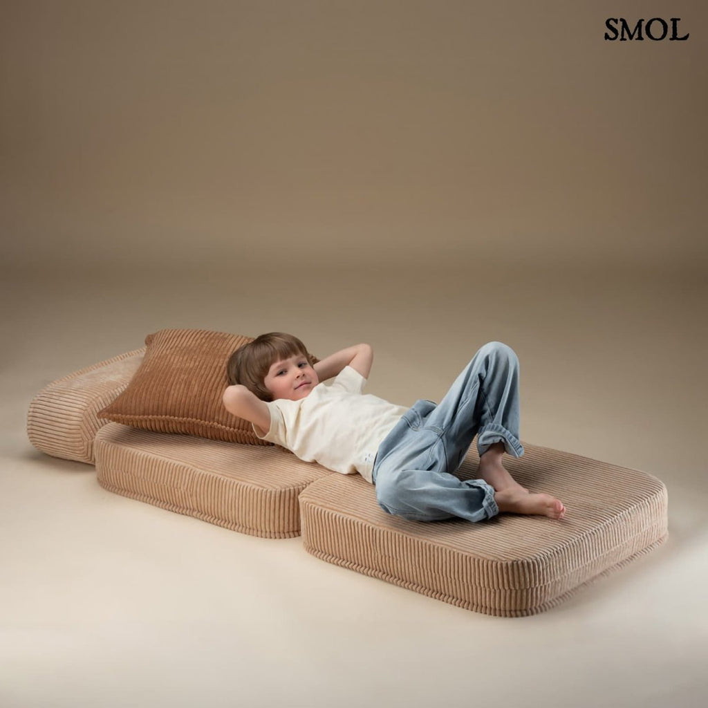 BROWN SUGAR, ággyá alakítható gyerekfotel, 65x60x25 - smol.hu - pihenéshez ágyként