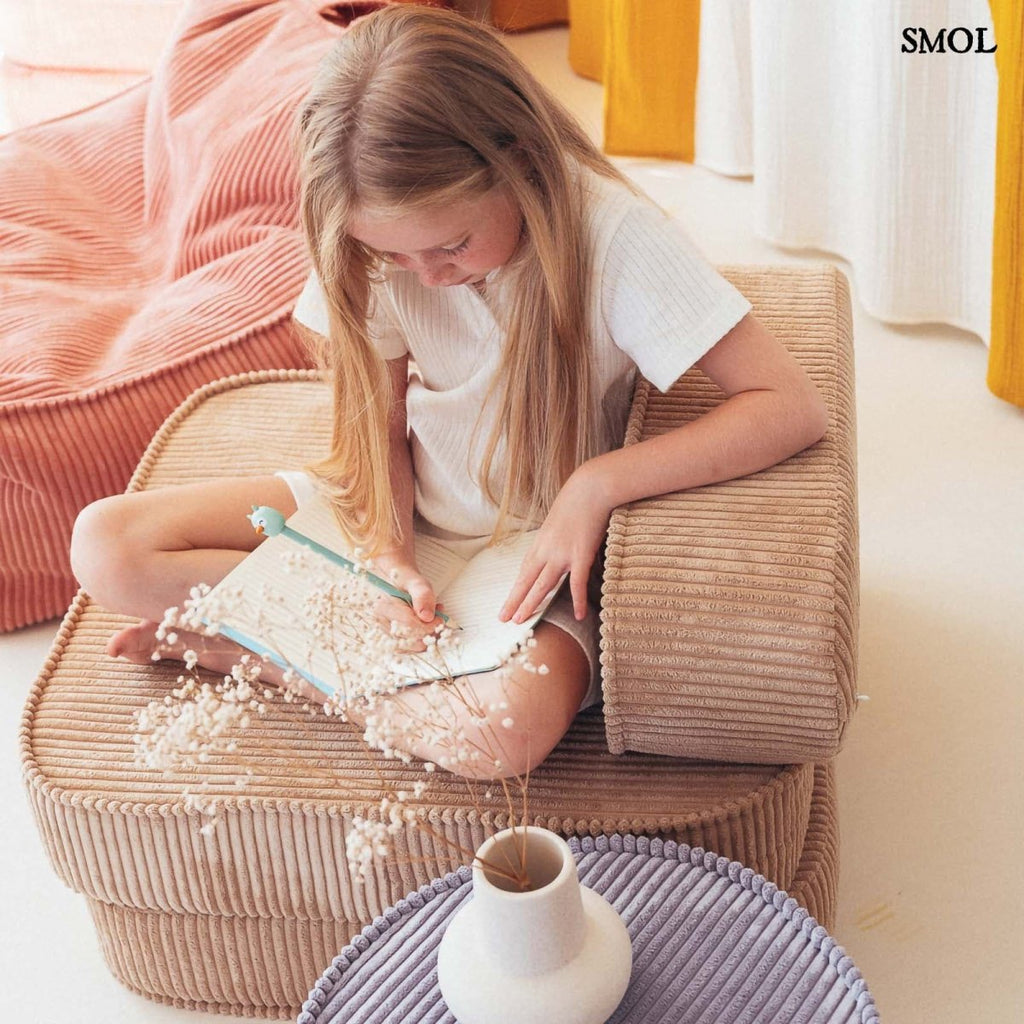 BROWN SUGAR, ággyá alakítható gyerekfotel, 65x60x25 - smol.hu - tanuláshoz fotelként