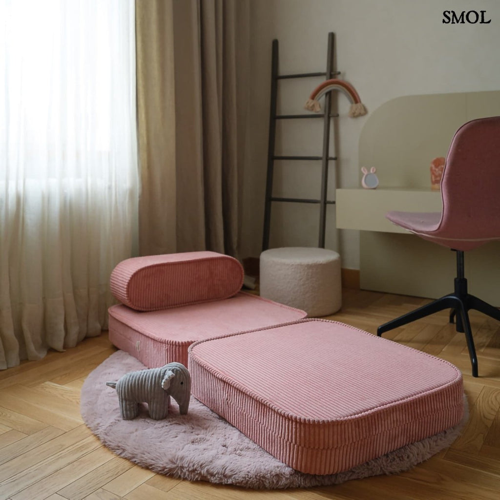 Gyerekfotel - ággyá alakítható, kordbársony | PINK MOUSSE | SMOL - ággyá alakítva, gyerekszobában, kiselefánttal