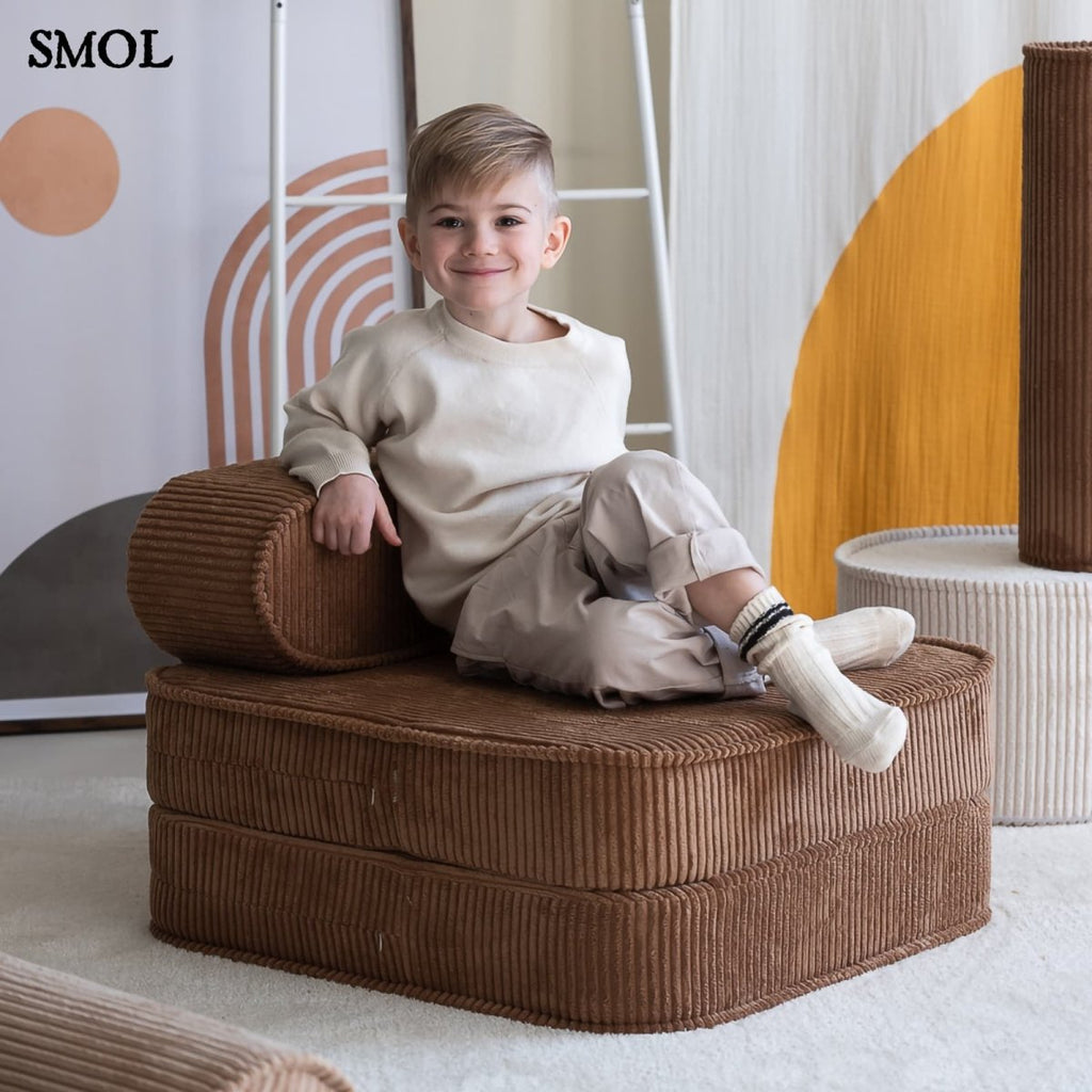 Gyerek ágyfotel, 1 részes | TOFFEE, ággyá alakítható, kordbársony gyerekfotel - SMOL - fotelként, mosolygó gyerekkel