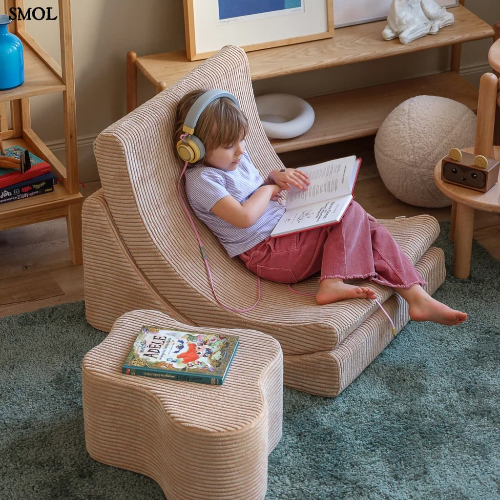 Gyerek felhő puff | CLOUD BROWN SUGAR - SMOL - könyvvel, gyerekszobában