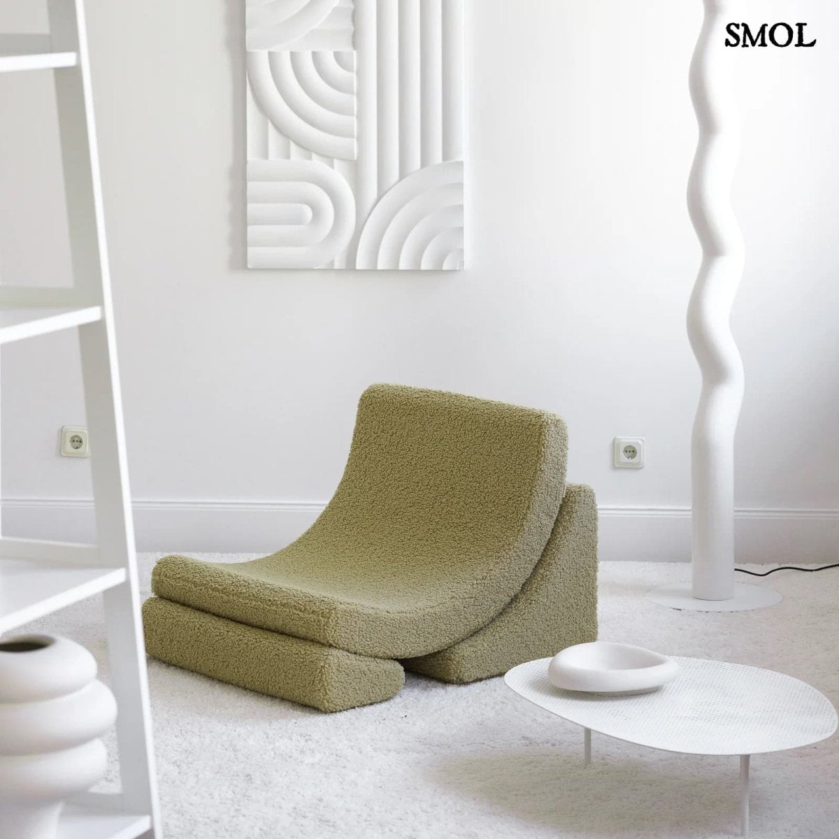 Gyerek holdfotel - 3 részes | MATCHA, hold alakú, moduláris gyerekfotel - SMOL - fehér szobában oldalról