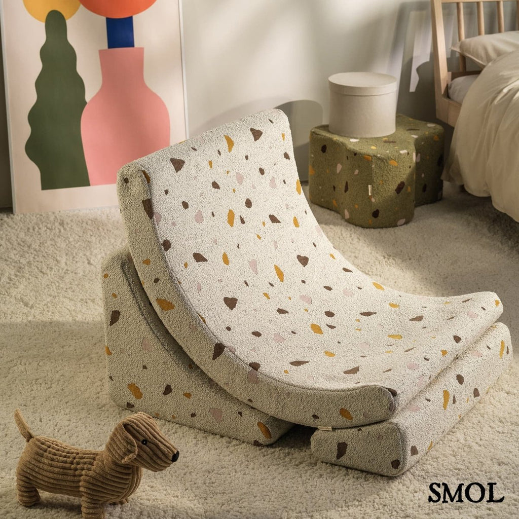 Gyerek holdfotel - 3 részes| TERRAZZO MARBLE, hold alakú, moduláris gyerekfotel - SMOL - gyerekszobában nagyítva