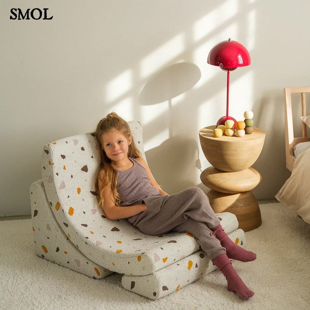 Gyerek holdfotel - 3 részes| TERRAZZO MARBLE, hold alakú, moduláris gyerekfotel - SMOL - ülő gyerekkel