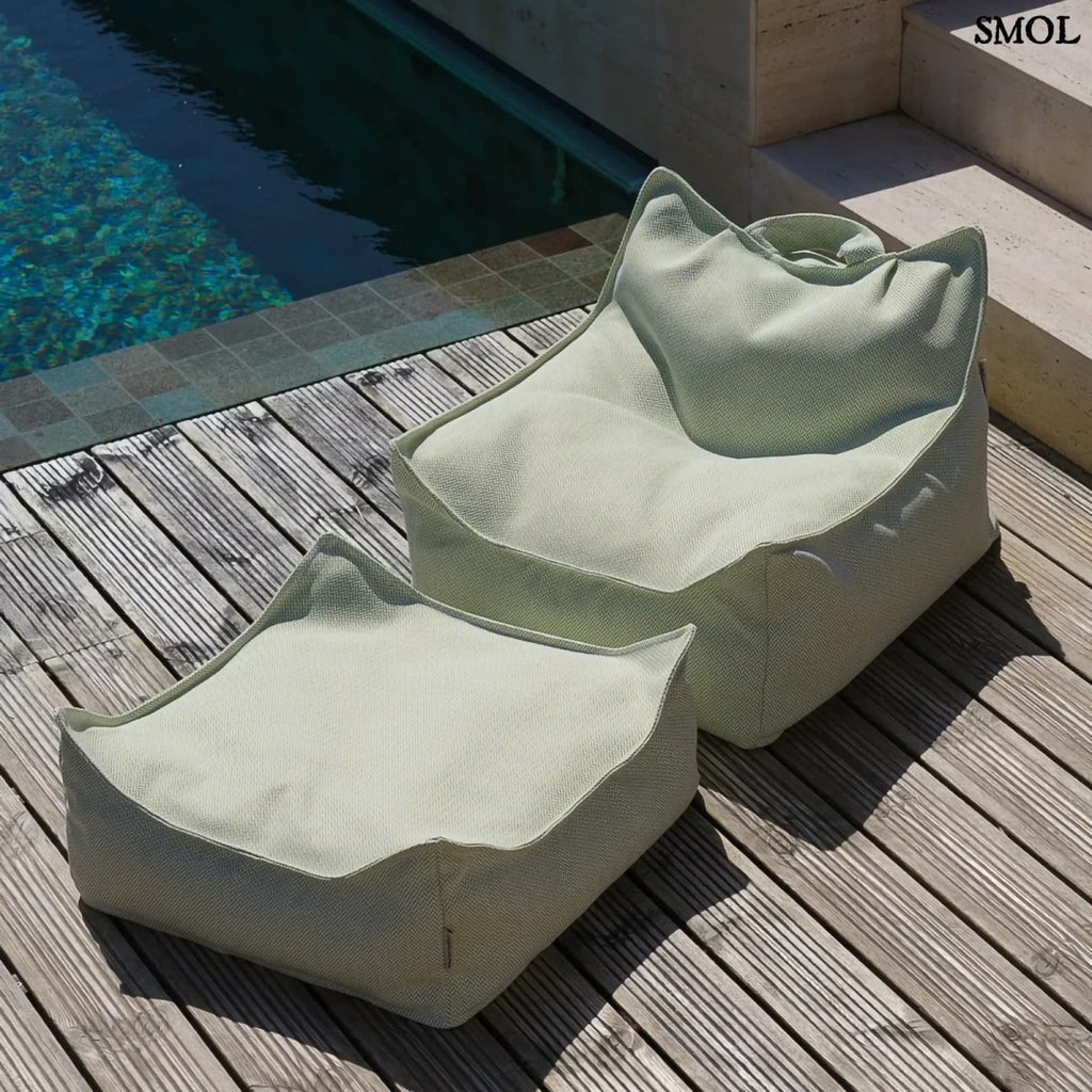 Puff gyerekeknek kültéri használatra, zöld színben-  medence mellett