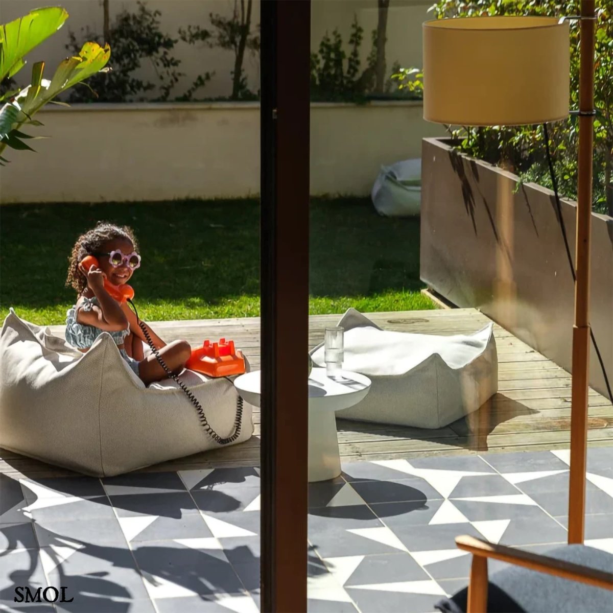 Puff gyerekeknek kültéri használatra - teraszon