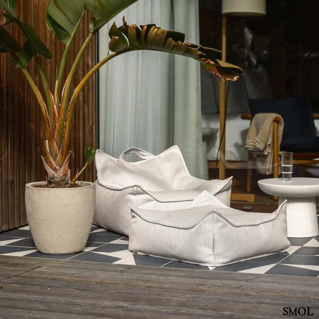 Puff gyerekeknek kültéri használatra - teraszon