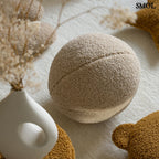 Gyerek labdapárna | BISCUIT, teddy anyagú, gyerekpárna,⌀ 35 cm -SMOL - gyerekszobában, nagyítva