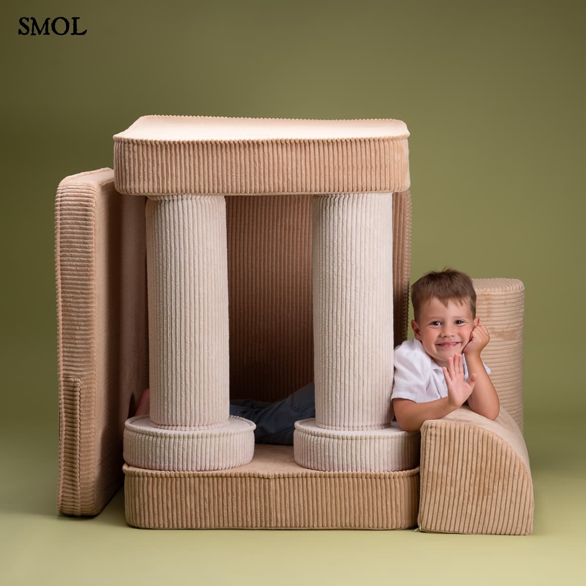 Gyerekkanapé, 9 részes | BROWN SUGAR - moduláris gyerekkanapé - SMOL - elemekkel játszó gyerekkel