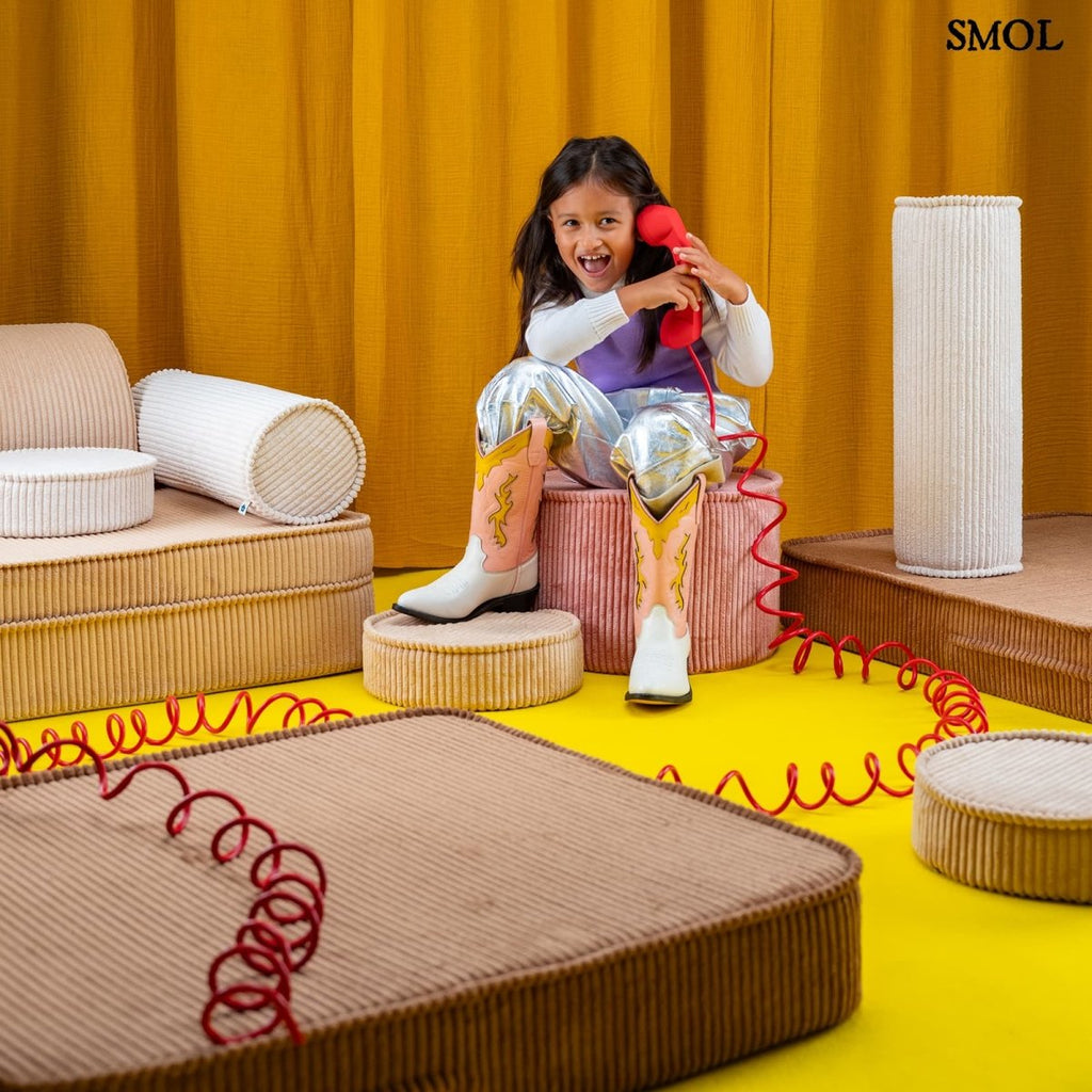 Gyerekkanapé, 9 részes, moduláris | TOFFEE - SMOL - elemekkel játszó gyerek telefonnal