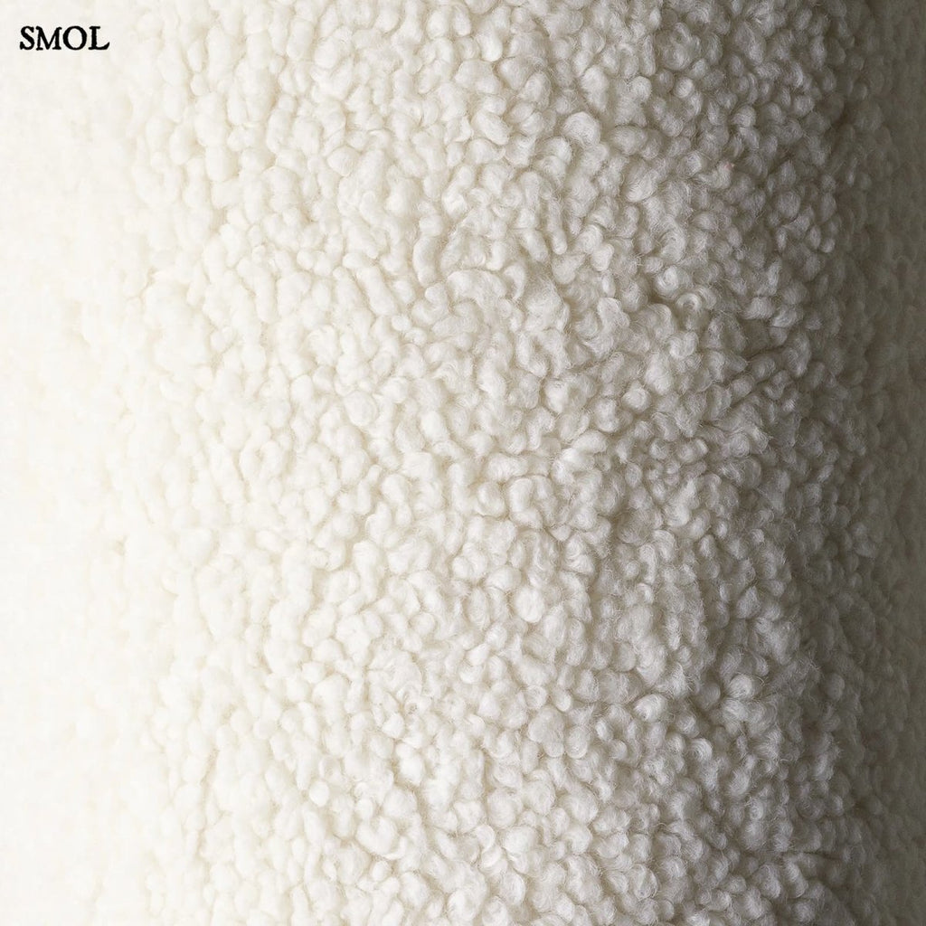 Gyerekpárna, zsebes tároló, mackófüles | TEDDY CREAM WHITE | SMOL - teddy anyag nagyítva