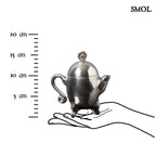 Gyertyatartó - fém, teáskanna gyertyával, 16 cm | PIPPIN