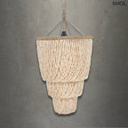 Kagyló csillár - kézzel készített balinéz függőlámpa természetes kagylóhéj rétegekkel, szürke háttérrel