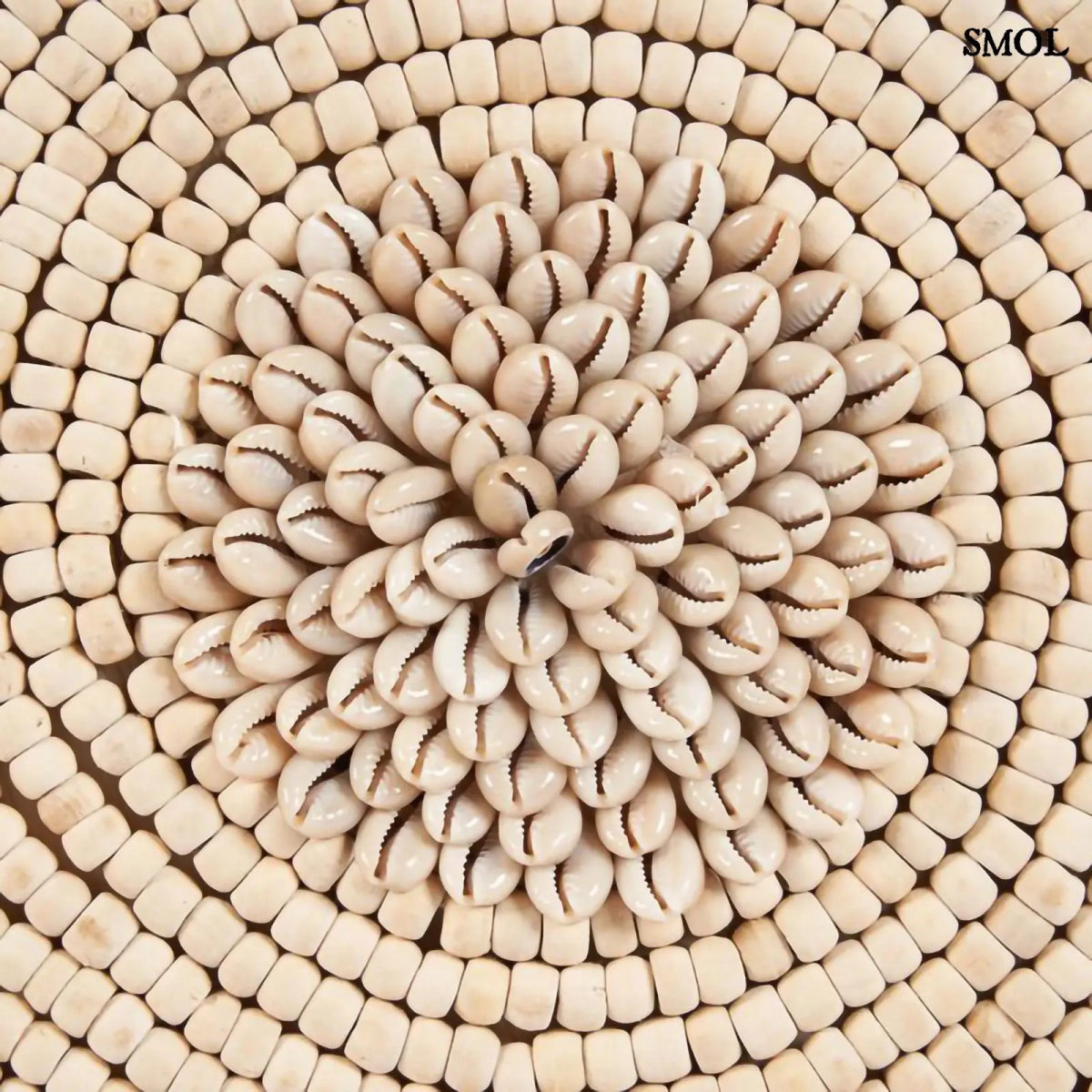 kagyló dekoráció állvánnyal, natúr fehér színben nagyítva