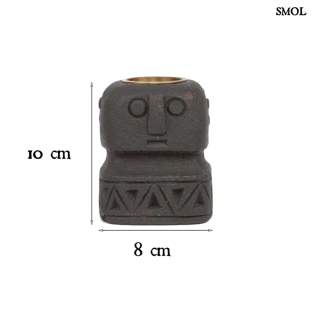 Kézzel faragott kő gyertyatartó – fekete | SUMBA 26 - SMOL