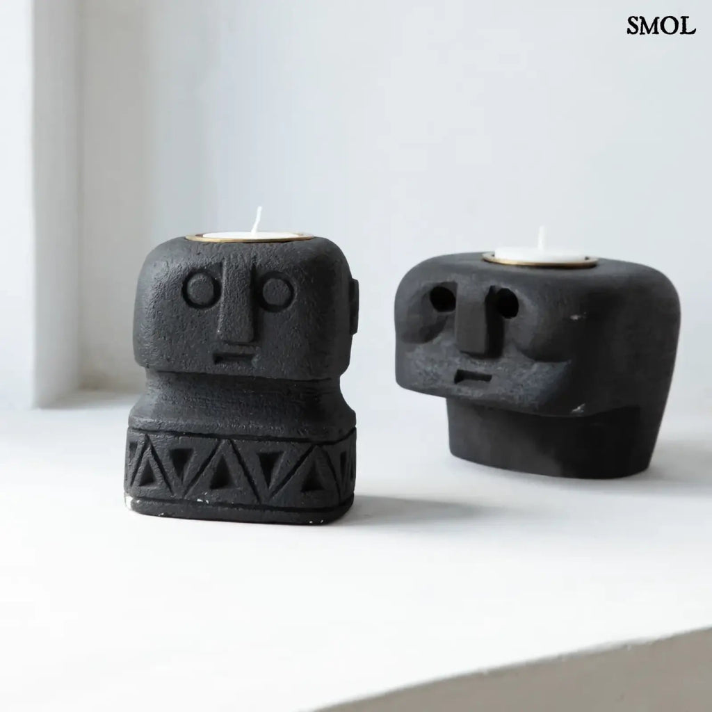 Kézzel faragott kő gyertyatartó – fekete | SUMBA 26 - SMOL