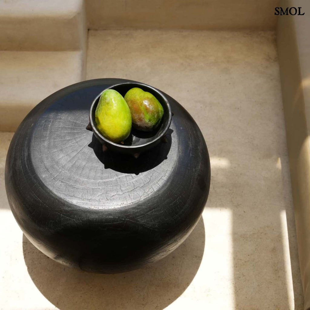 Kisasztal - fekete, fa, ⌀60 cm | TUTUP - SMOL