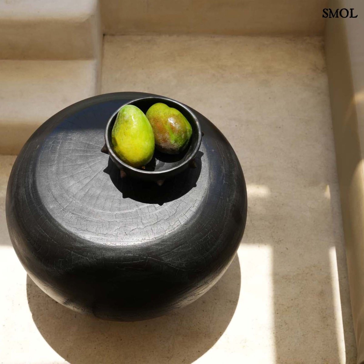 Kisasztal - fekete, fa, ⌀60 cm | TUTUP - SMOL