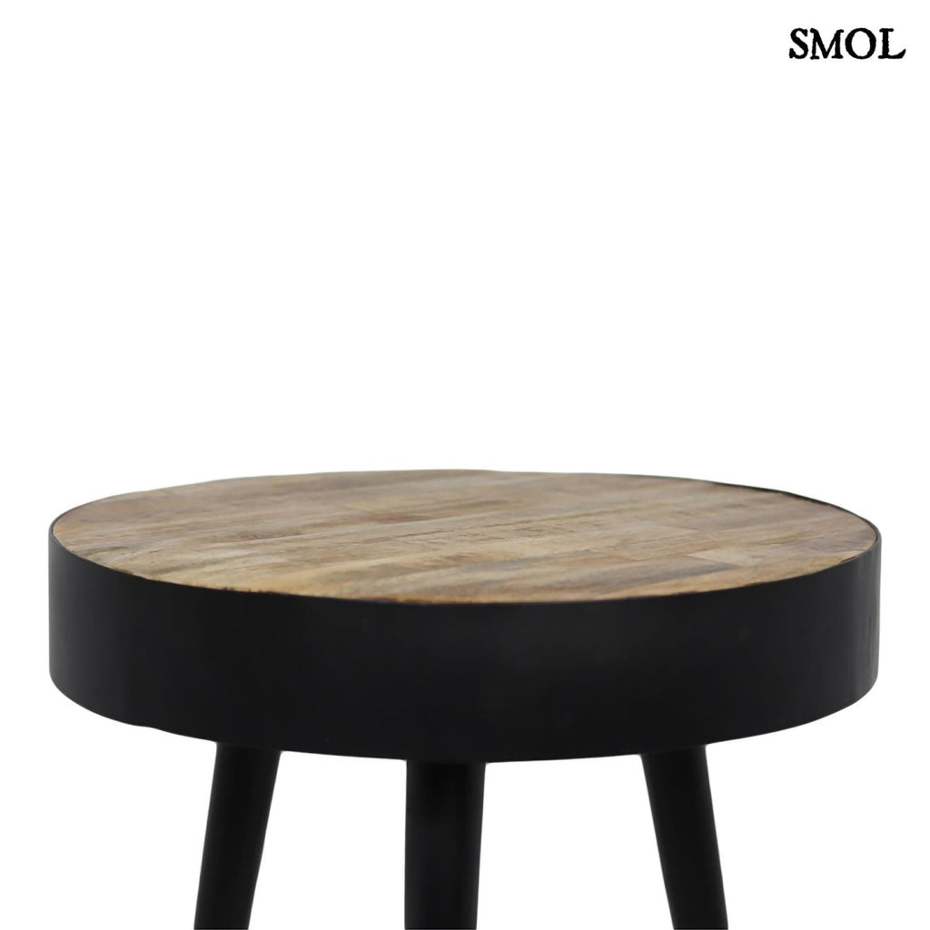 BARI - mangófa kisasztal – fekete fém lábakkal, 55 cm - smol.hu - oldalról