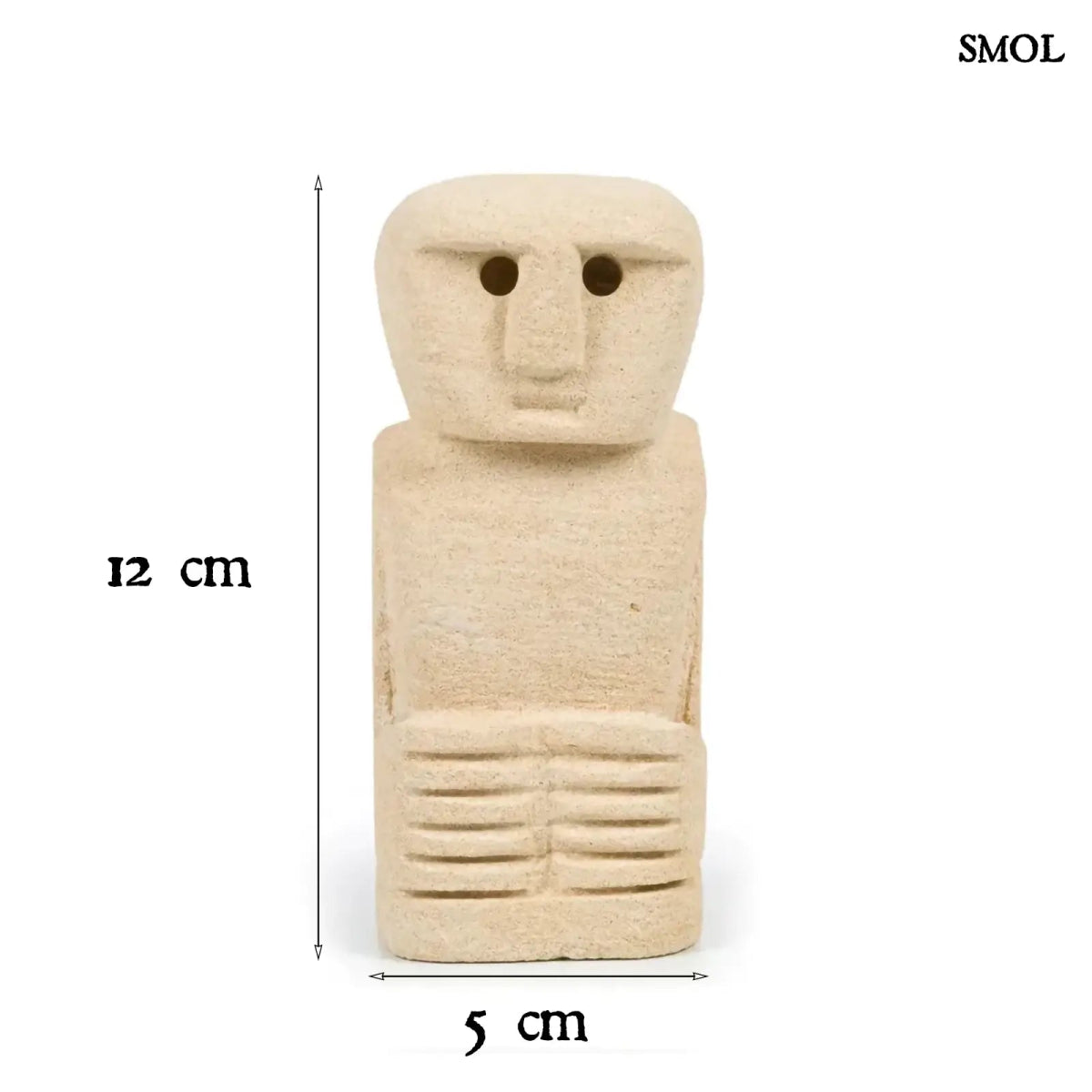 Natúr kőszobor, homokkő anyagú Sumba figura, kézzel faragott méretekkel