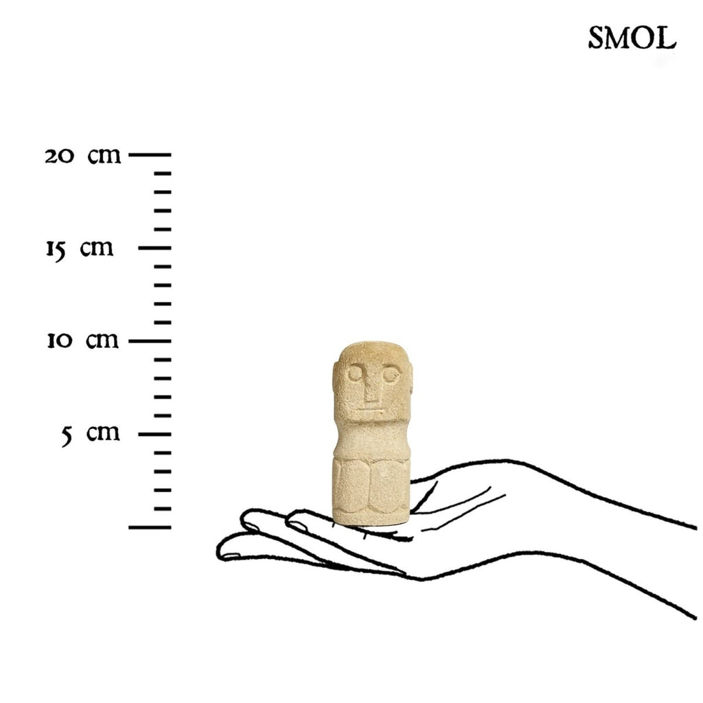 Kőszobor - natúr, 10 cm | SUGI - smol.hu - méretearányosan