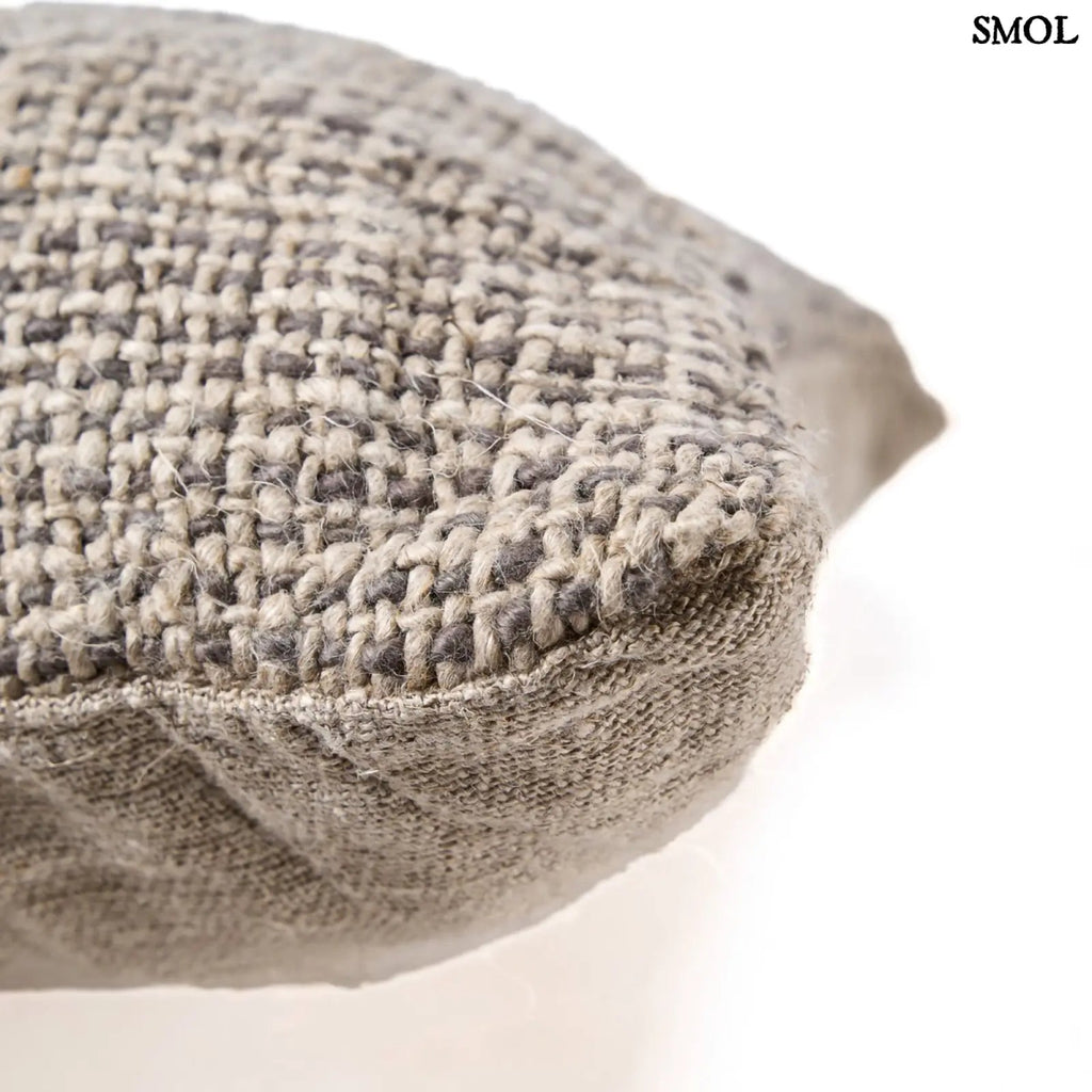 Lenvászon díszpárnahuzat – natúr-fekete | LINEN GRAIN | SMOL - sarok