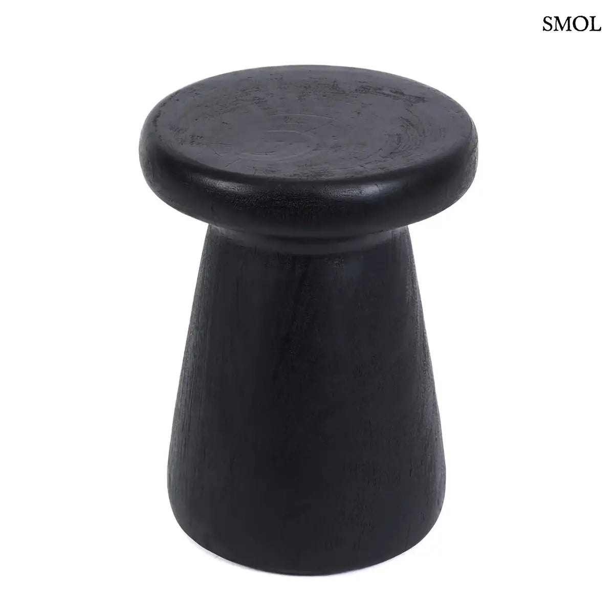 Fekete tömörfa lerakóasztal és ülőke minimalista designban, kézzel készített suar fából, fehér háttérrel