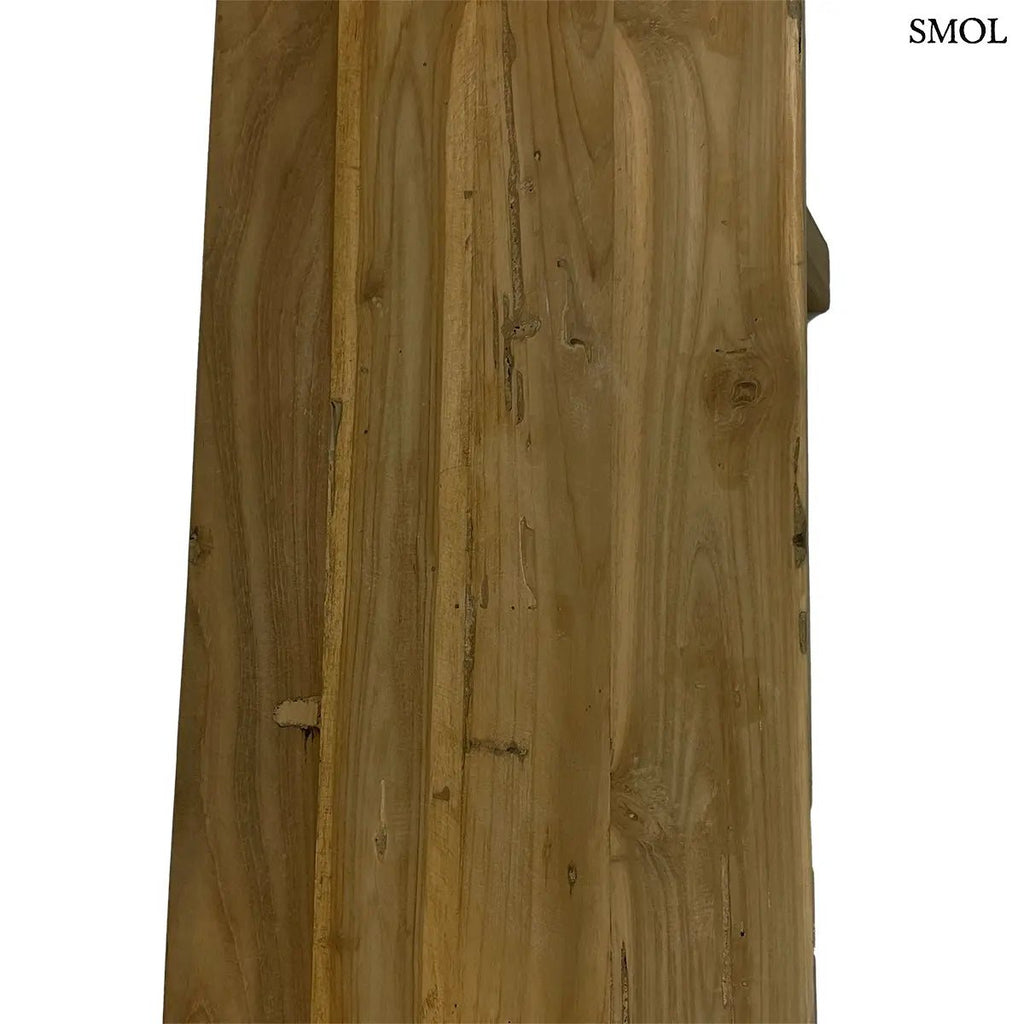 Rusztikus stílusú, kézzel készített tömör teakfa kisasztal természetes barna színben és egyedi erezettel, asztallap felülről