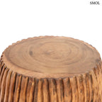 Kézzel faragott, hengeres Suar fa lerakóasztal és ülőke függőleges hullámmintával, felülről