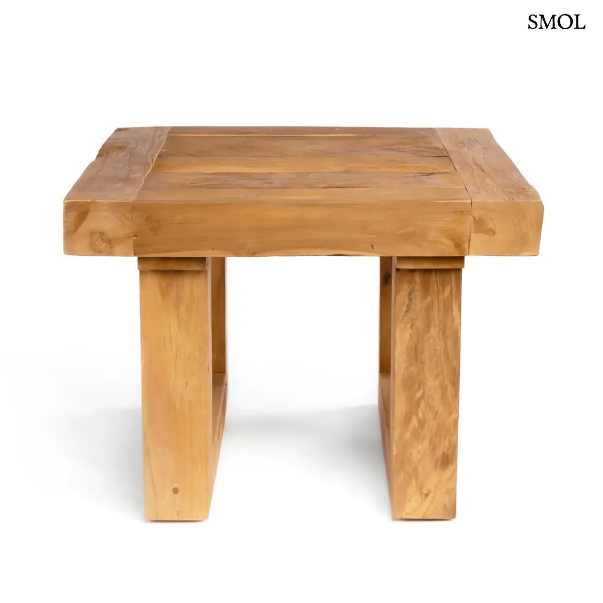 Rusztikus, kézzel készült lerakóasztal tömör teakfából, egyedi fa erezettel és természetes natúr színben, ferdén