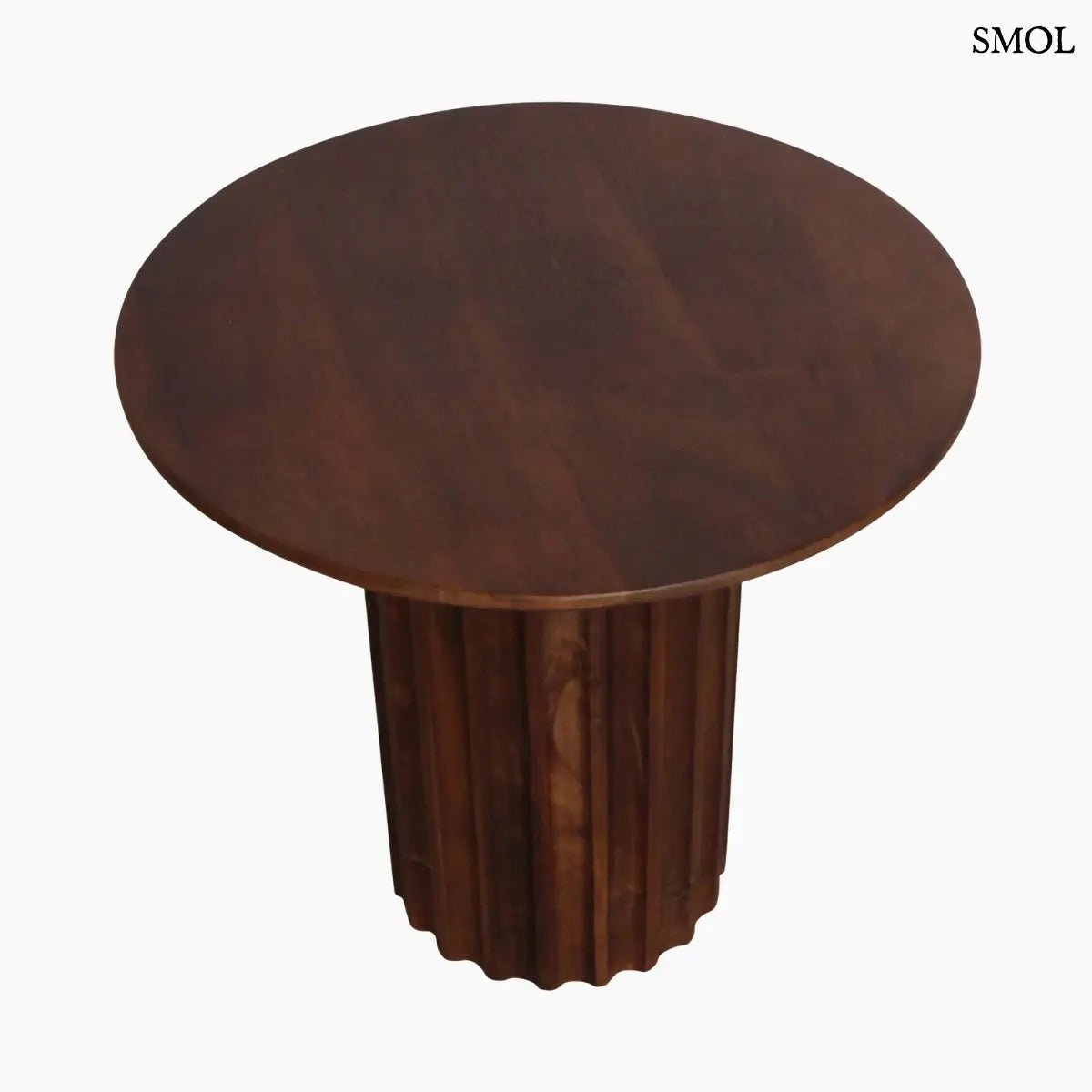 Barna mangófa lerakóasztal bordázott, henger alakú talppal és sima, kerek asztallappal, felülről