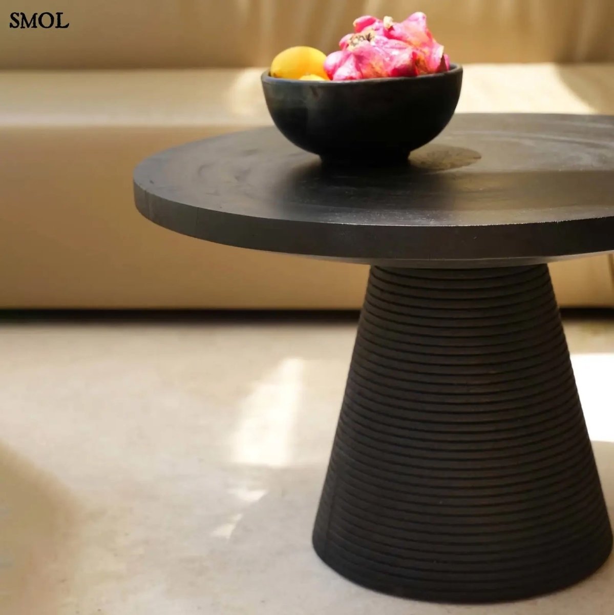 Modern, fa dohányzóasztal - fekete | MATATA - SMOL