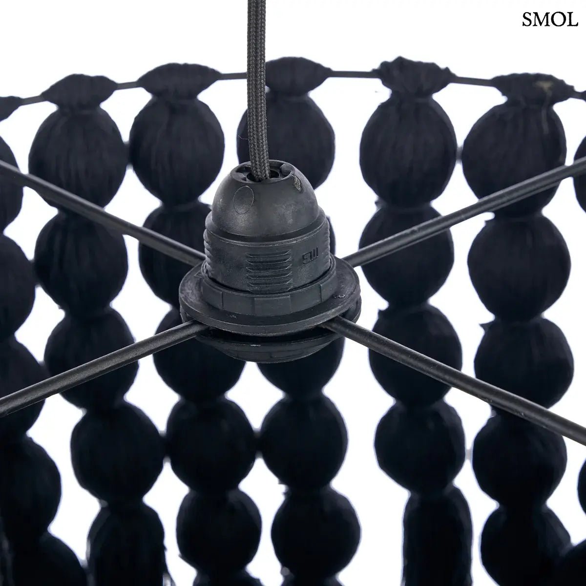 Fekete XL méretű pamut csillár kézzel szőtt bojtos díszítéssel és többszintes kialakítással, belülről, foglalattal